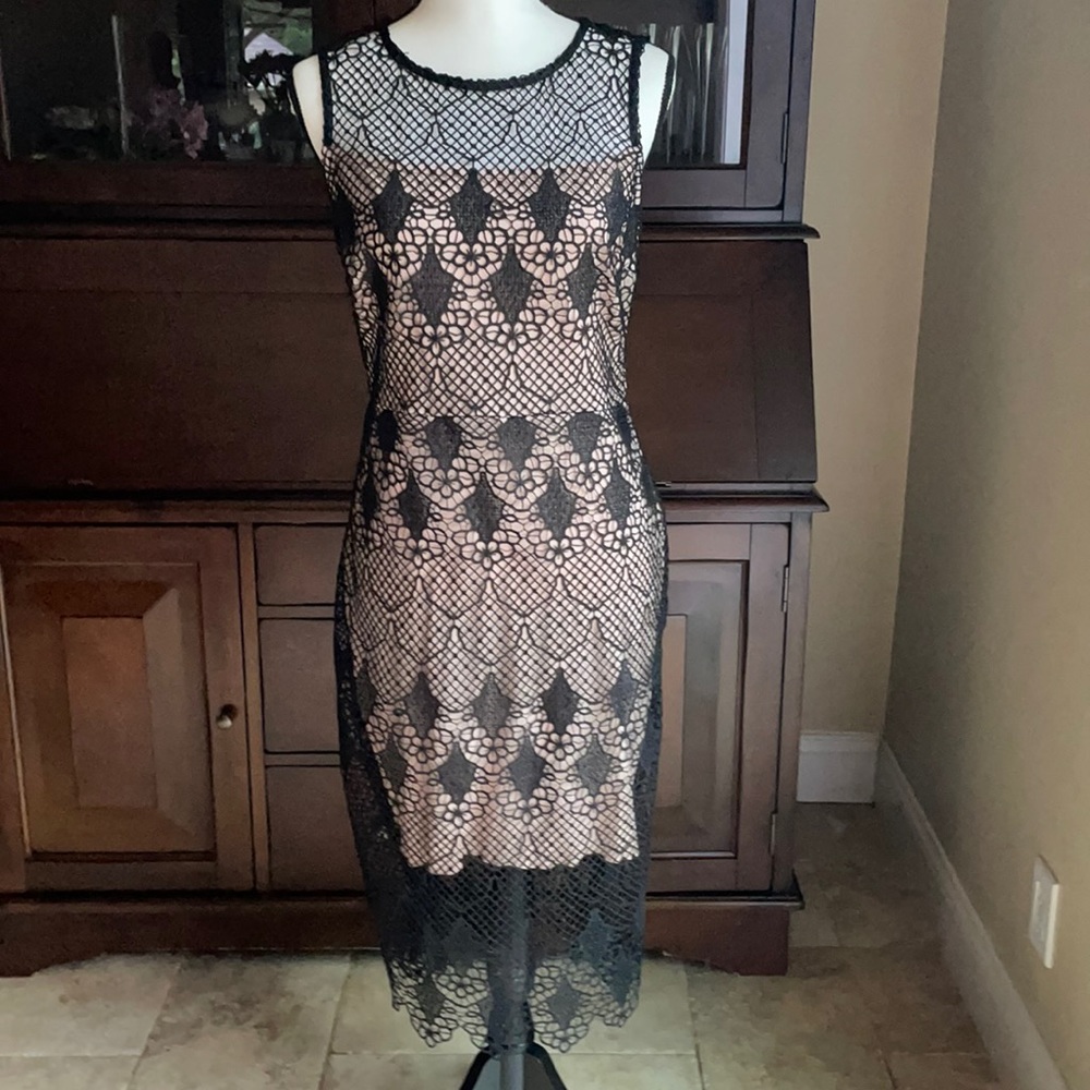 Bisou Bisou Crochet Dress Size 8